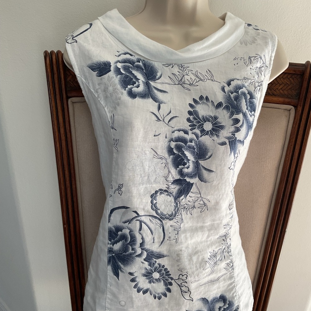 Chic Floral Cowl Neck Blouse - White and Blue